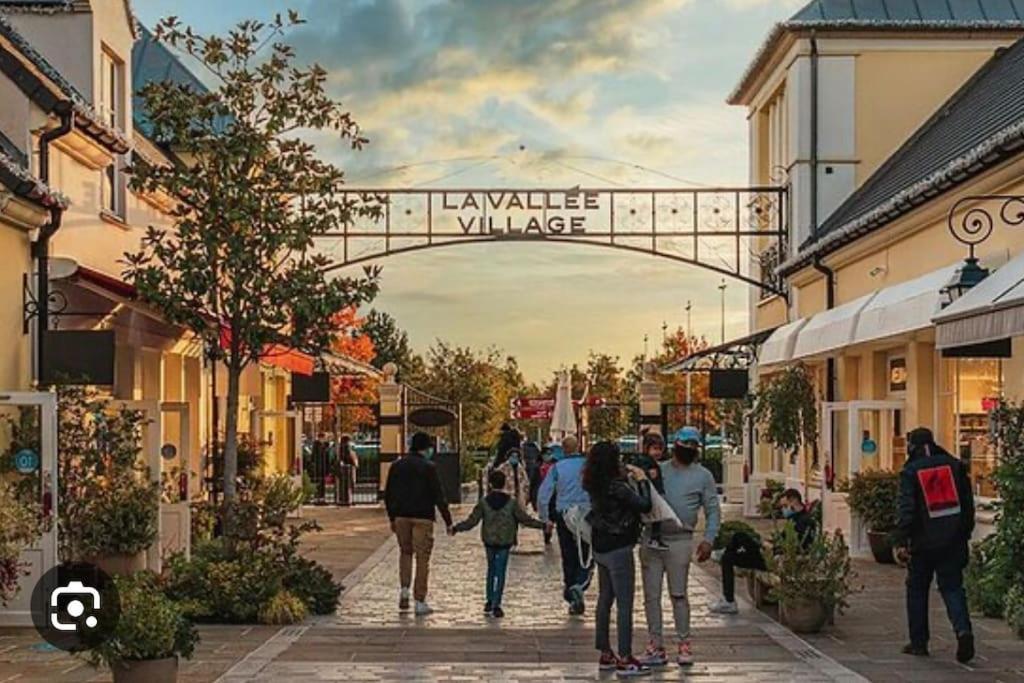 De Disney A Paris - Pre Verson 1 Chessy  Luaran gambar